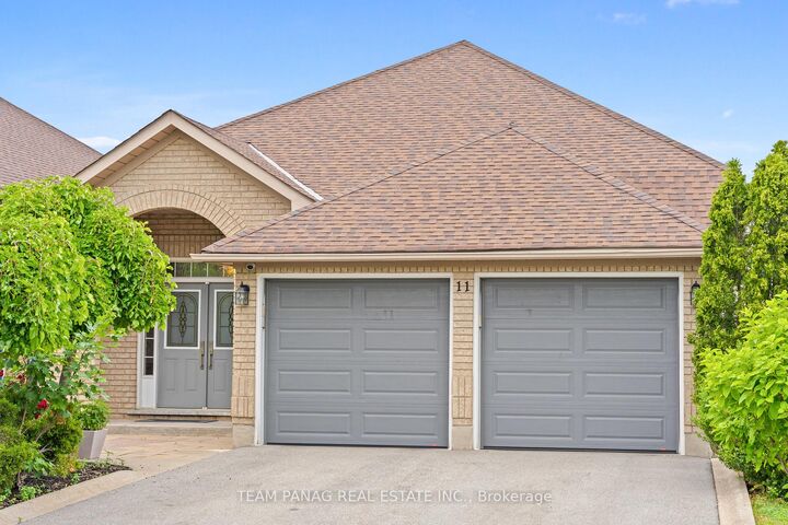 11 Larkmead Place — photo 1