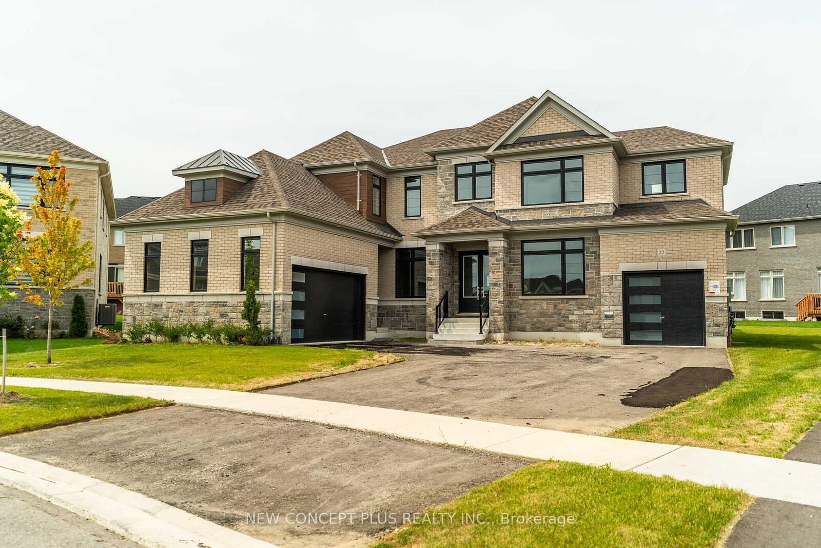 Property Photo:  22 Twinleaf Crescent E  ON L0G 1W0 