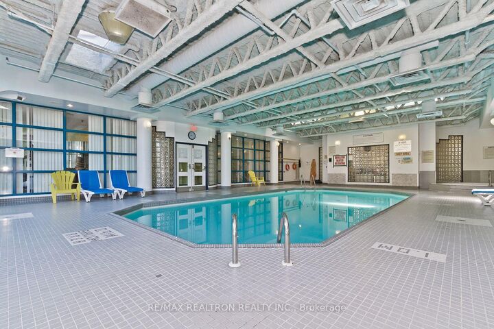 Property Photo:  25 Trailwood Drive 2403  ON L4Z 3K9 