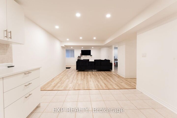 Property Photo:  12 Pearl Gate Court Basement  ON L4B 2P9 