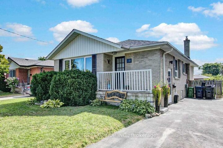 Property Photo: 23 Dalcourt Drive Main ON M1E 3G9