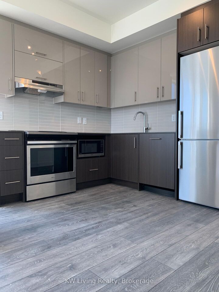 Property Photo: 180 Fairview Mall Drive 712 ON M2J 0E8