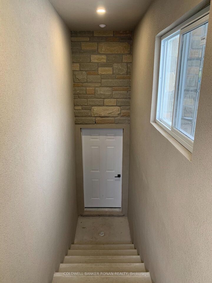 Property Photo:  5555 8th Line Unit B  ON L0L 1L0 