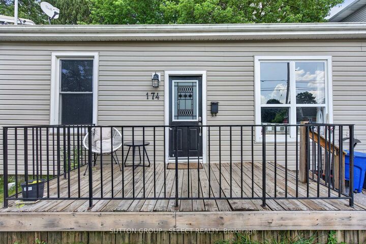 Property Photo:  174 Clarence Street  ON N6B 2J7 