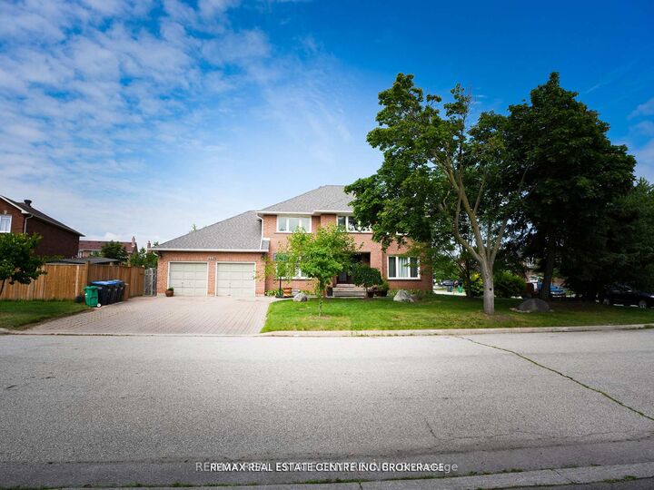4449 Idlewilde Crescent — photo 1