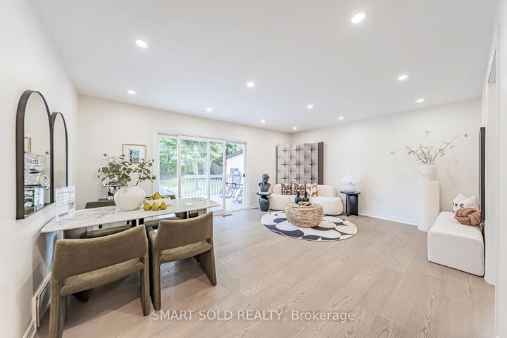 Property Photo:  158 Park Avenue  ON L3Y 1V1 