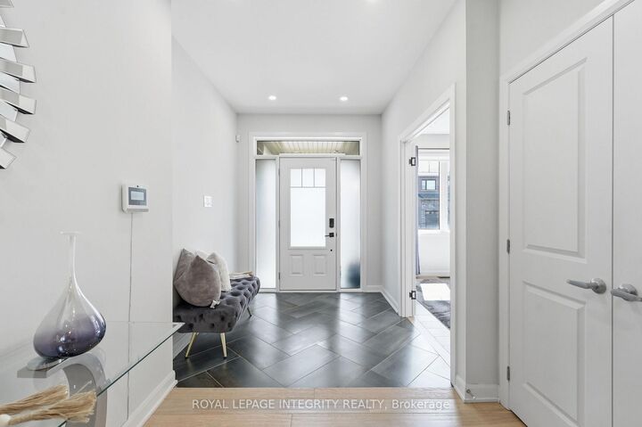 Property Photo:  90 Coco Place  ON K2T 0R2 
