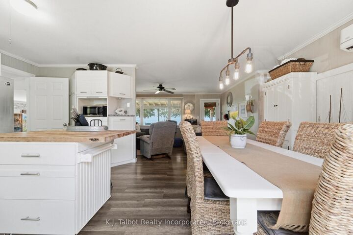 Property Photo: 72163 Lakeshore Drive N ON N0M 2T0