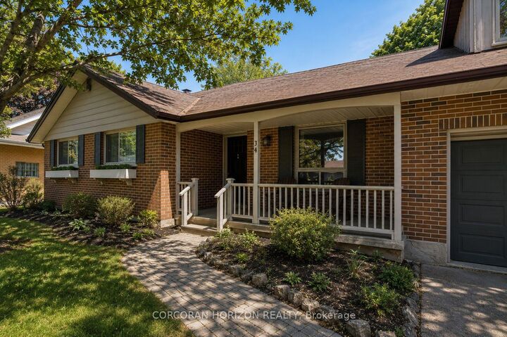 Property Photo:  34 Yule Place  ON N2B 2J8 