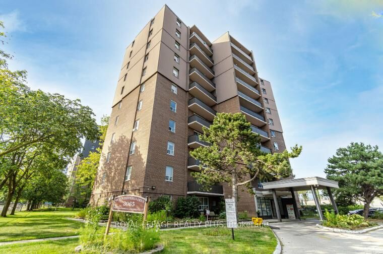 Property Photo: 3065 Queen Frederica Drive 402 ON L4Y 3A3