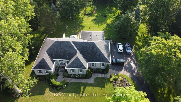 Property Photo: 35 Penny Lane ON K8N 4Z4