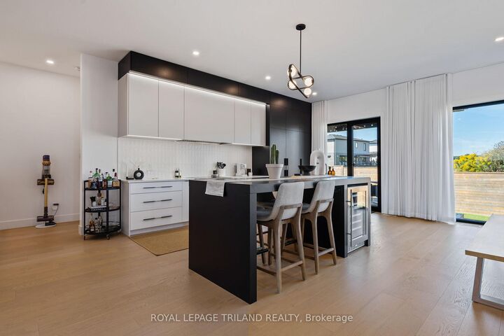 Property Photo: 3455 Grand Oak Crossing ON N6P 0G7