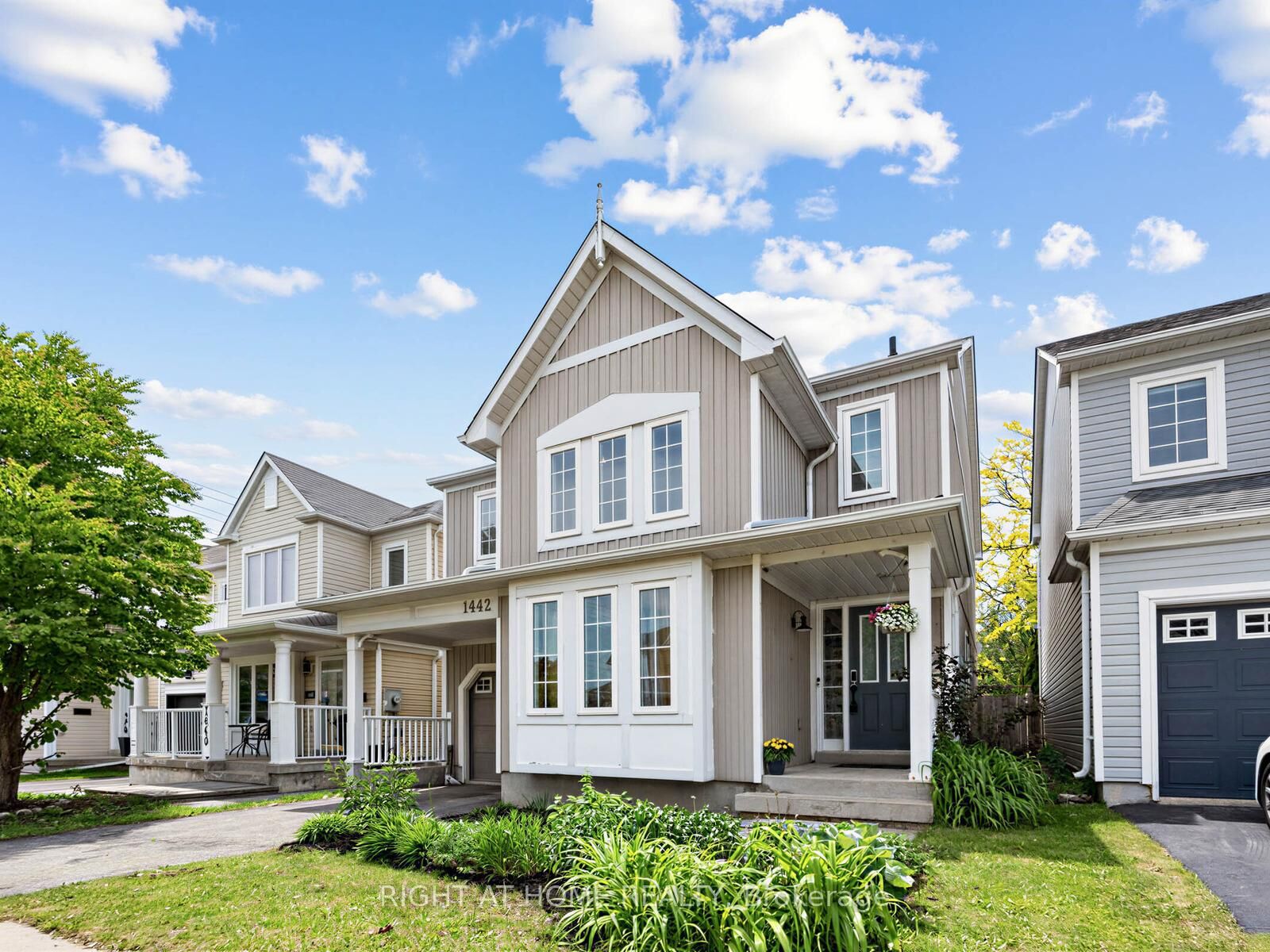 Property Photo:  1442 Bridgeport Street  ON L1K 2P5 