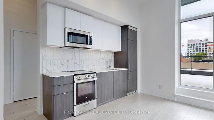 Property Photo: 500 Dupont Street 208 ON M6G 0B8