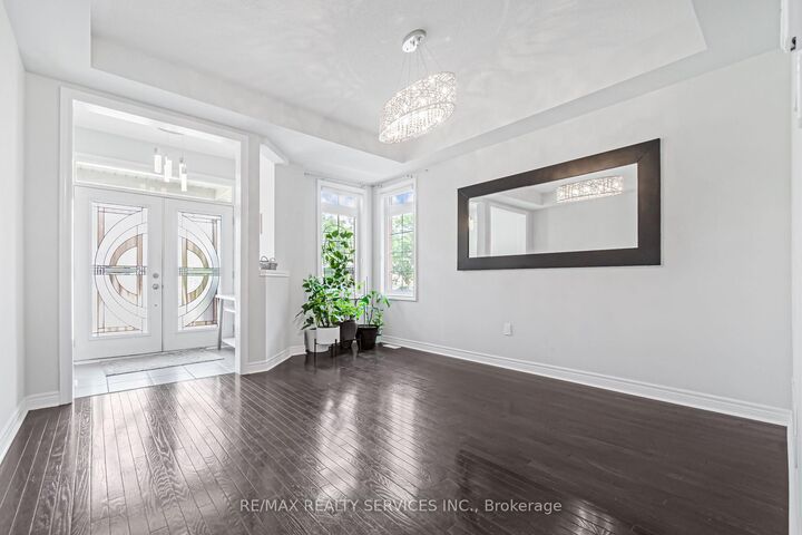Property Photo:  406 Cedar Hedge Road  ON L9T 8T6 