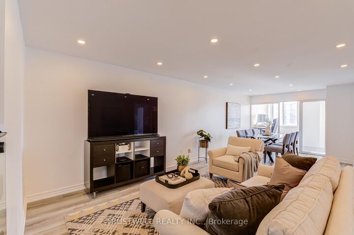 Property Photo: 80 Alton Towers Circle 1705 ON M1V 5E8
