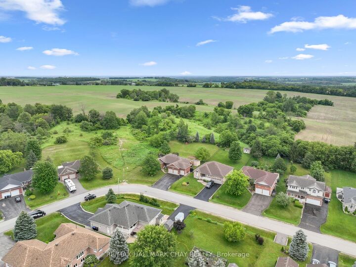 Property Photo:  59 Dekker Street  ON L0M 1J0 