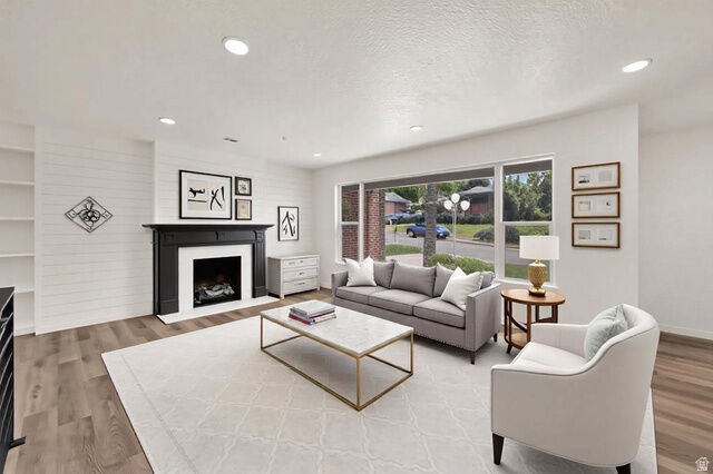 Property Photo:  406 W 3300 S  UT 84010 
