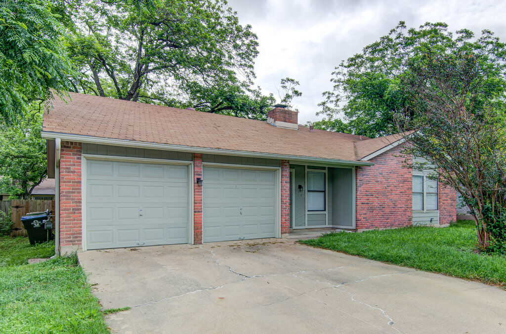 Property Photo:  12111 Missel Thrush Court  TX 78750 