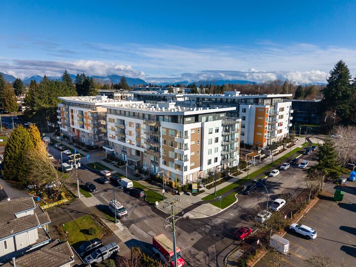 Property Photo: 10488 138A Street 106 BC V3T 0W3