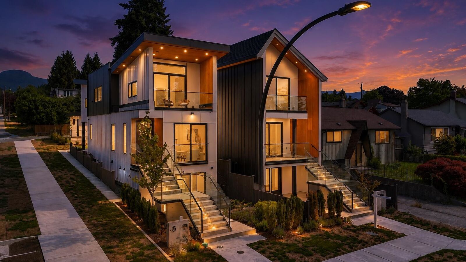 Property Photo: 502 E 5th Street BC V7L 1M4