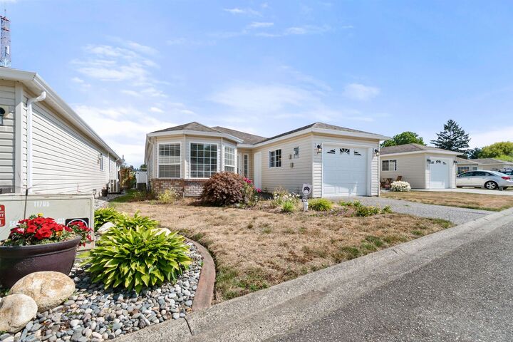 Property Photo: 8500 Young Road 7 BC V2P 4P1