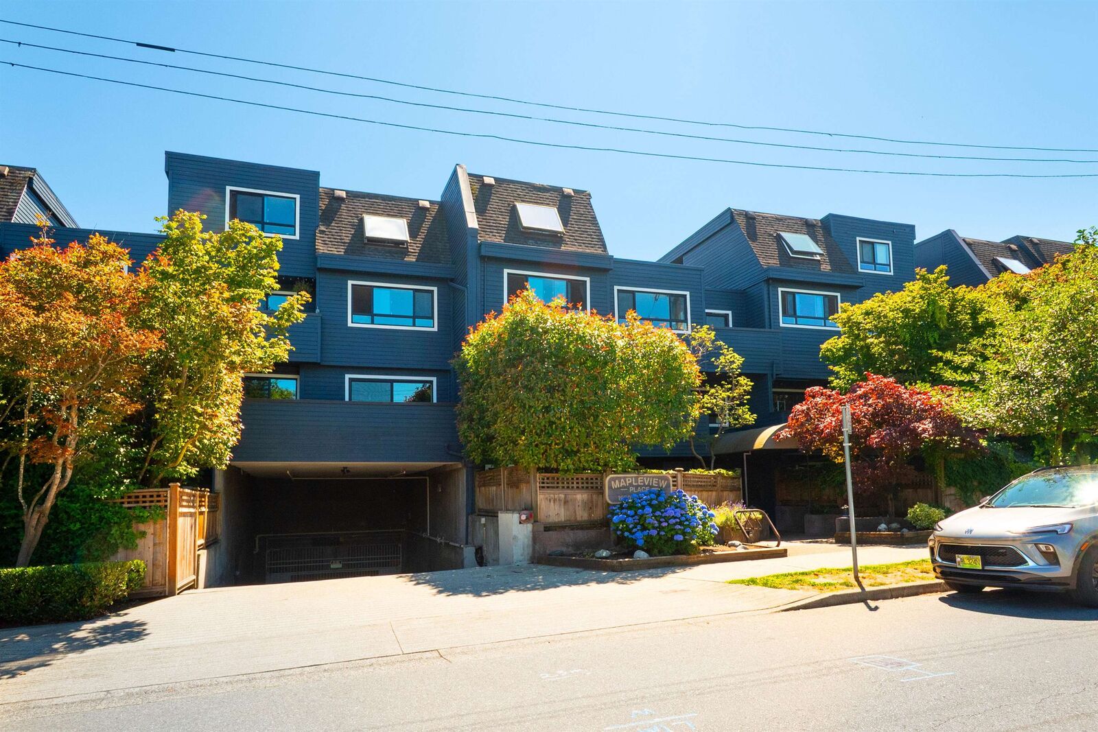 Property Photo: 1990 W 6th Avenue 207 BC V6J 4V4