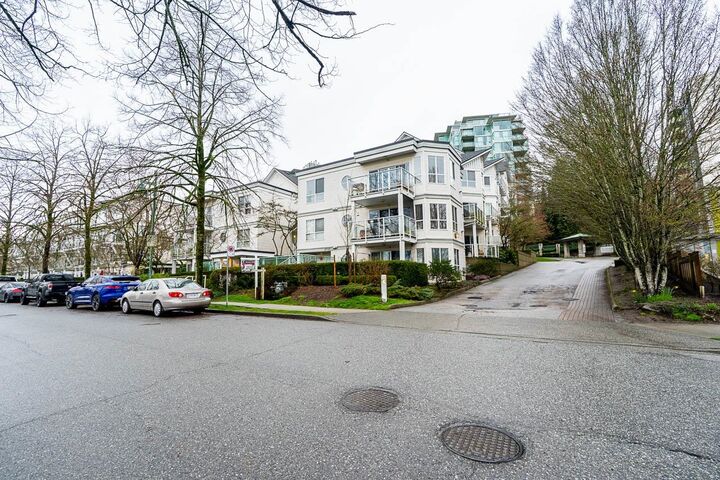 Property Photo: 2733 E Kent Avenue North Avenue 74 BC V5S 3T9