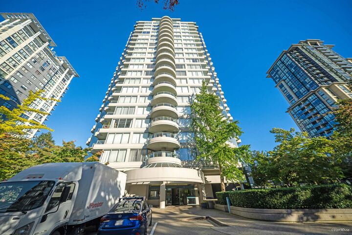 13383 108 Avenue 904 — photo 1