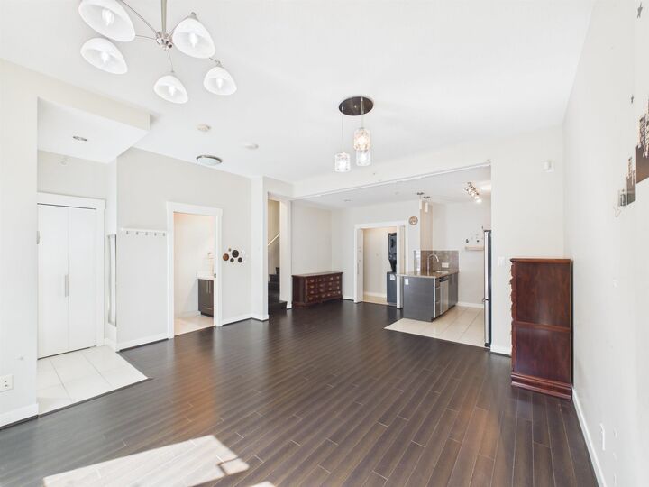 6733 Buswell Street 3 — photo 1