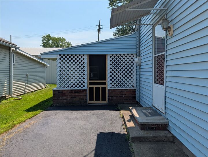 Property Photo:  620 Schuyler Avenue  NY 14904 
