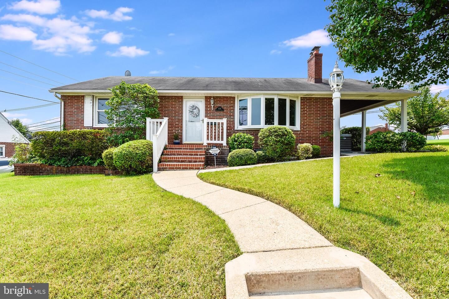 Property Photo:  1528 Neighbors Avenue  MD 21237 