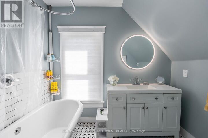 Property Photo: 224 Vidal Street South ON N7T 2T7