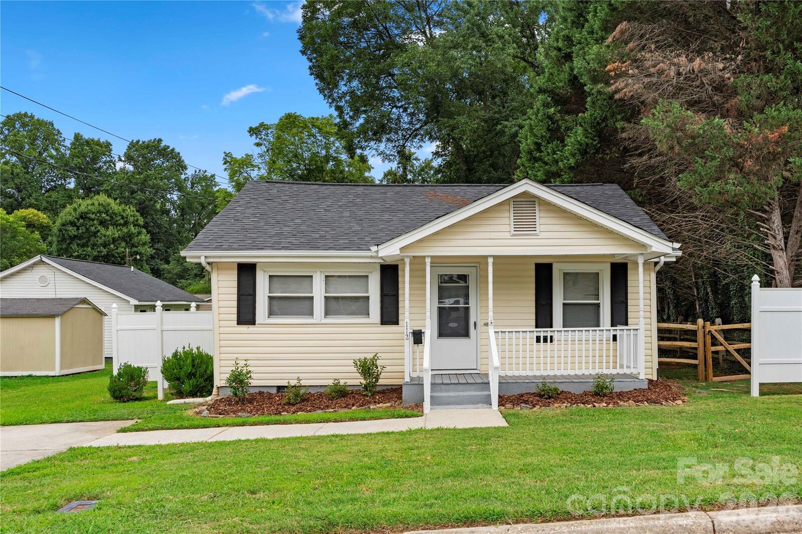 Property Photo: 112 Harris Street NC 28012