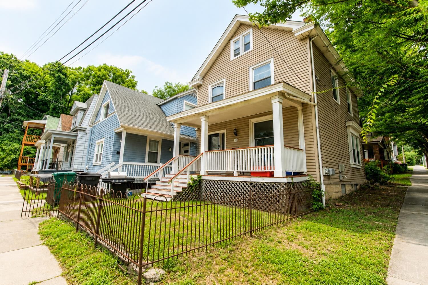 Property Photo:  400 Tillotson Avenue  OH 45219 