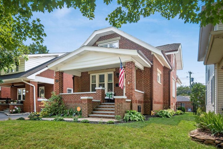 Property Photo: 647 Montrose Avenue OH 43209
