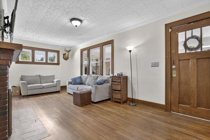 Property Photo:  230 Robbins Drive  OH 43055 