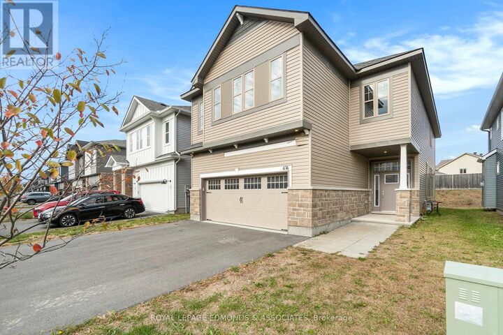 Property Photo: 616 Enclave Lane ON K4K 0M8