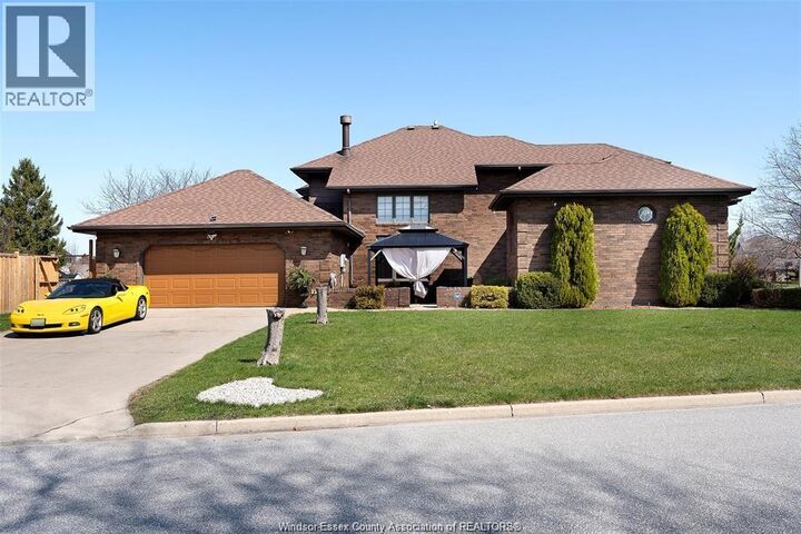 Property Photo: 172 Pointe West Drive ON N9V 3R6