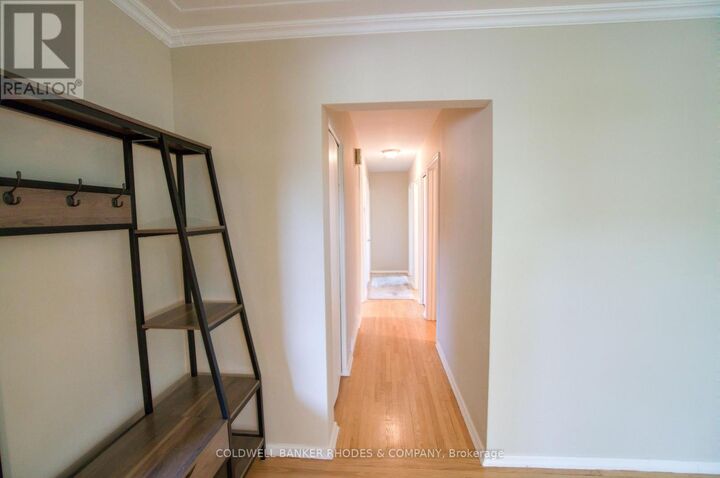 Property Photo: 781 Dickens Avenue ON K1G 2X9