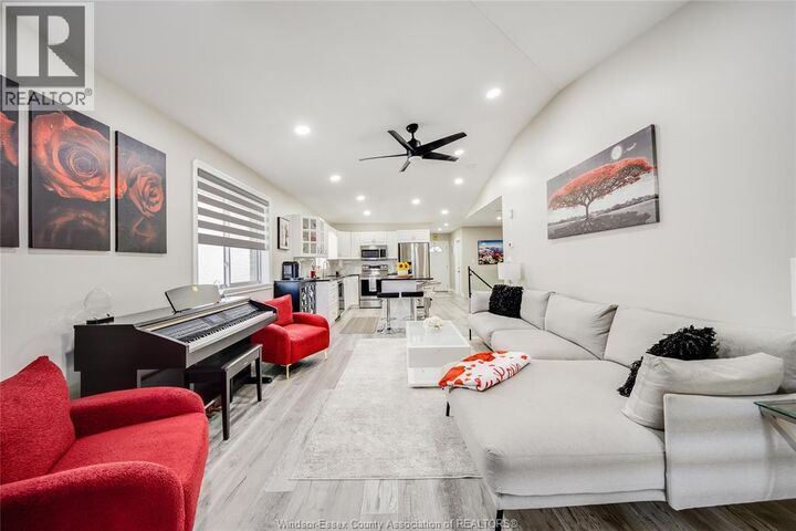 Property Photo:  1977 Kirkland Avenue  ON N8P 1P7 