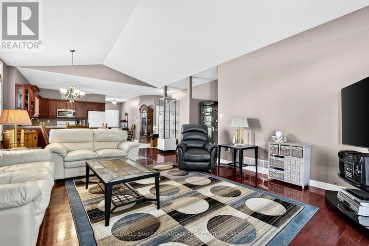 Property Photo: 5595 Drummond Road 1 ON L2G 4L2