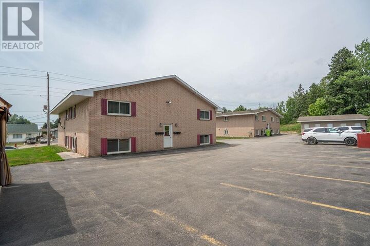 Property Photo: 1014 Peoples Rd ON P6C 3W2
