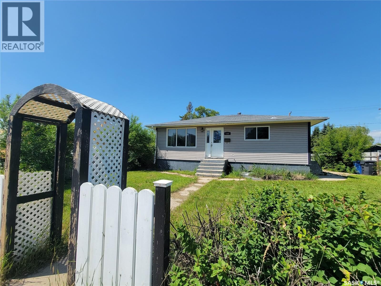 Property Photo: 1191 110th Street SK S9A 2H5