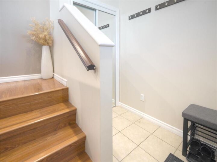 Photo de la propriété: 250 McIntosh Avenue MB R2L 0K8