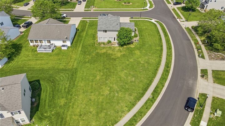 Property Photo:  70 E Long Meadow Drive  OH 45066 