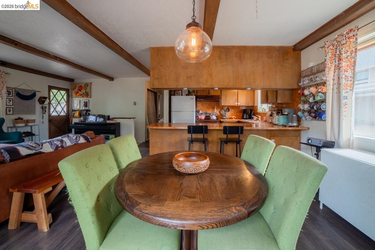 Property Photo: 12409 Tannahill Dr. CA 95321