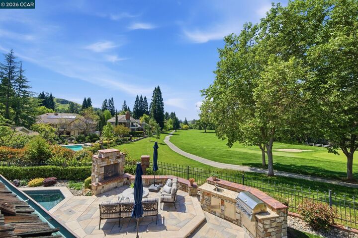 Property Photo: 51 Red Cypress Ct CA 94506