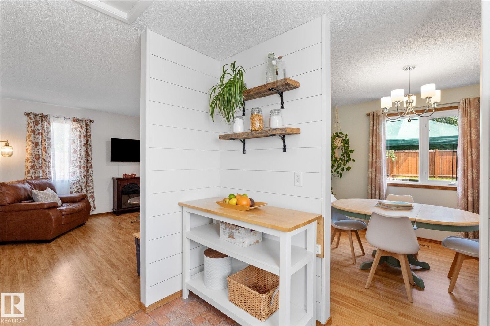 Property Photo: 76 Chungo Crescent AB T9G 1V5