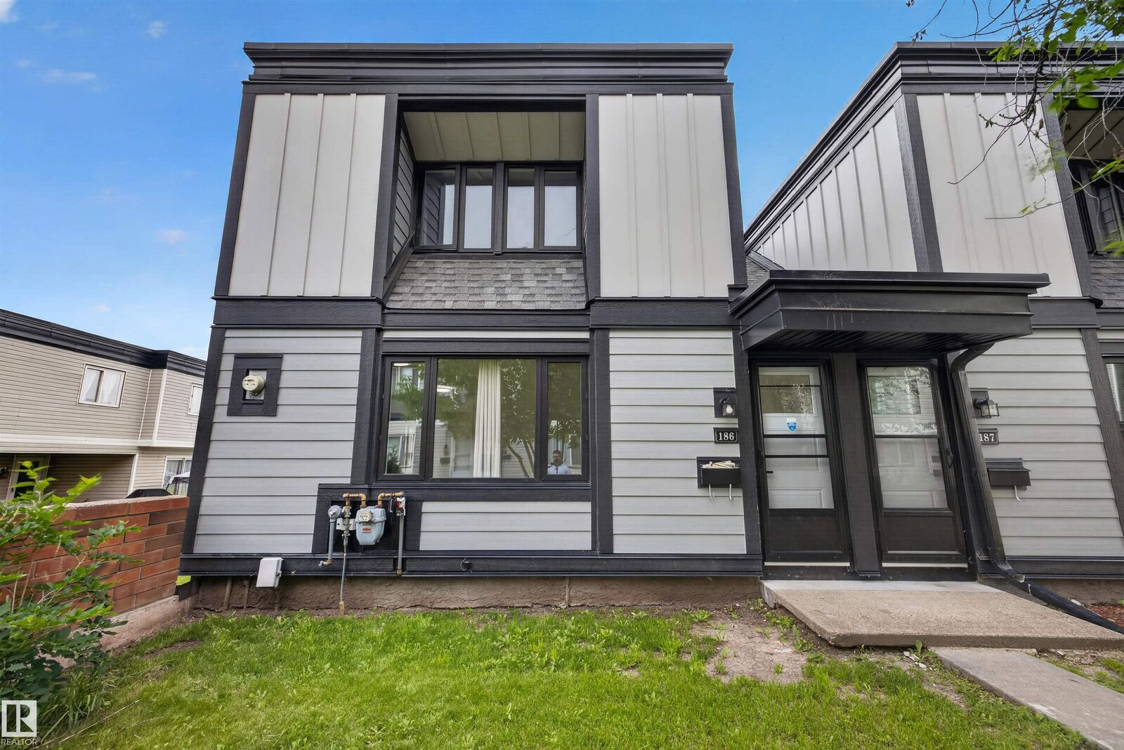 Property Photo: 11421 34 Street NW 186 AB T5W 5J7